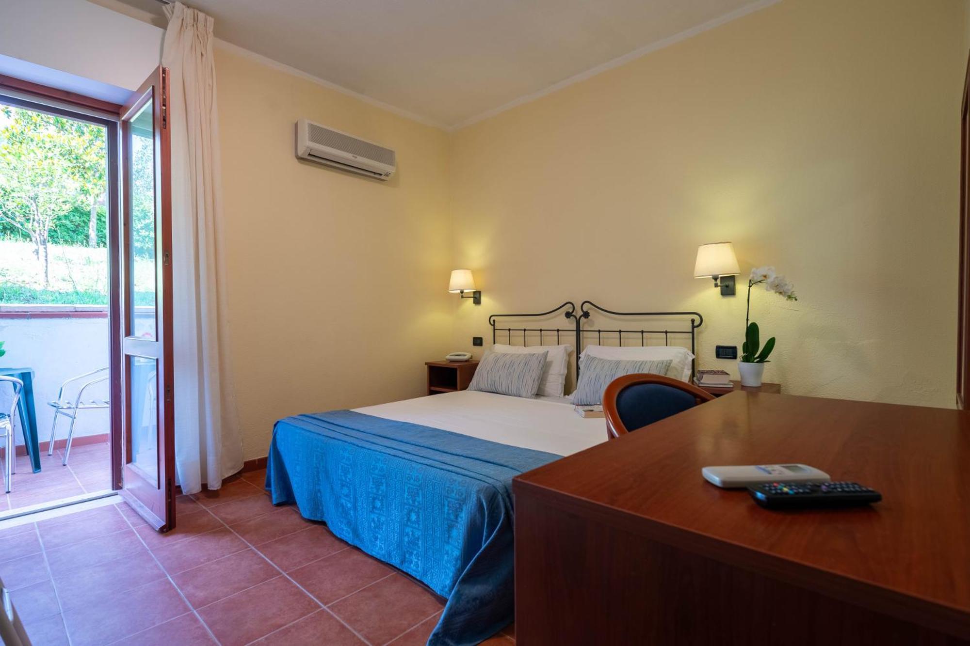 Hotel Mira Peschici Esterno foto